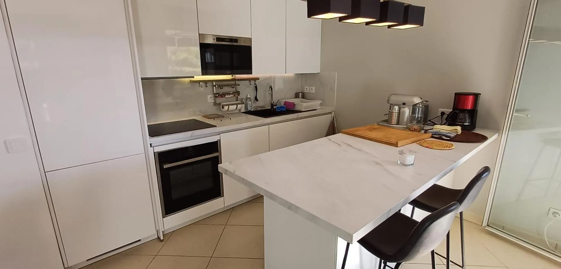 Antibes 3 Pieces Climatisees Dans Residence Avec Piscine