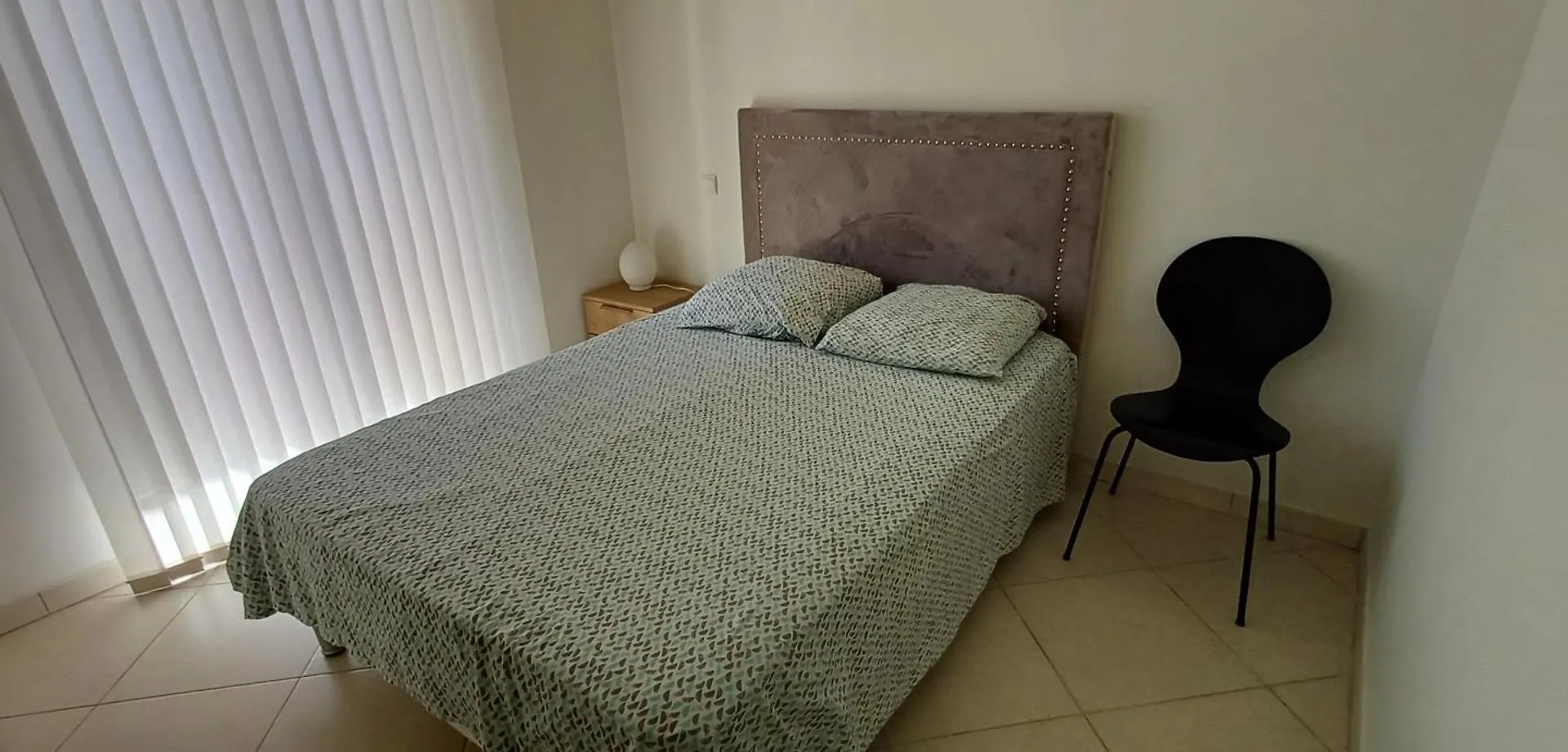 Antibes 3 Pieces Climatisees Dans Residence Avec Piscine Fransa
