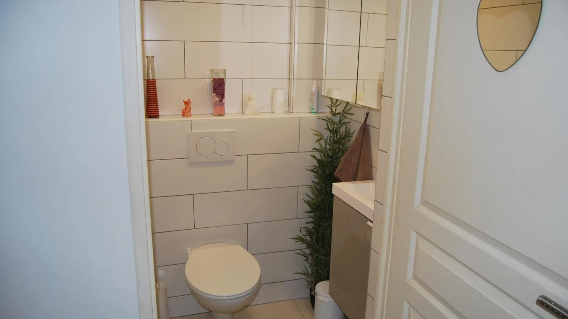 Antibes 3 Pieces Climatisees Dans Residence Avec Piscine 0*,